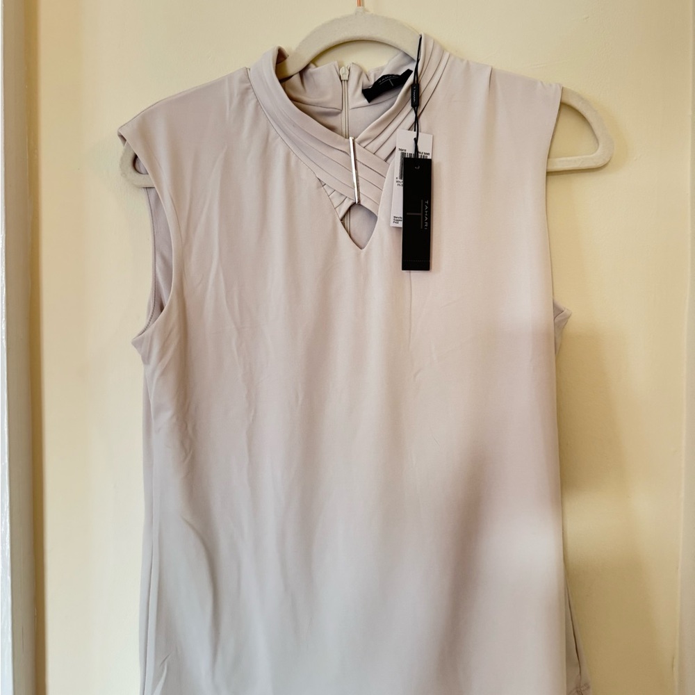 Tahari Cream Sleeveless Blouse with Keyhole Detail
